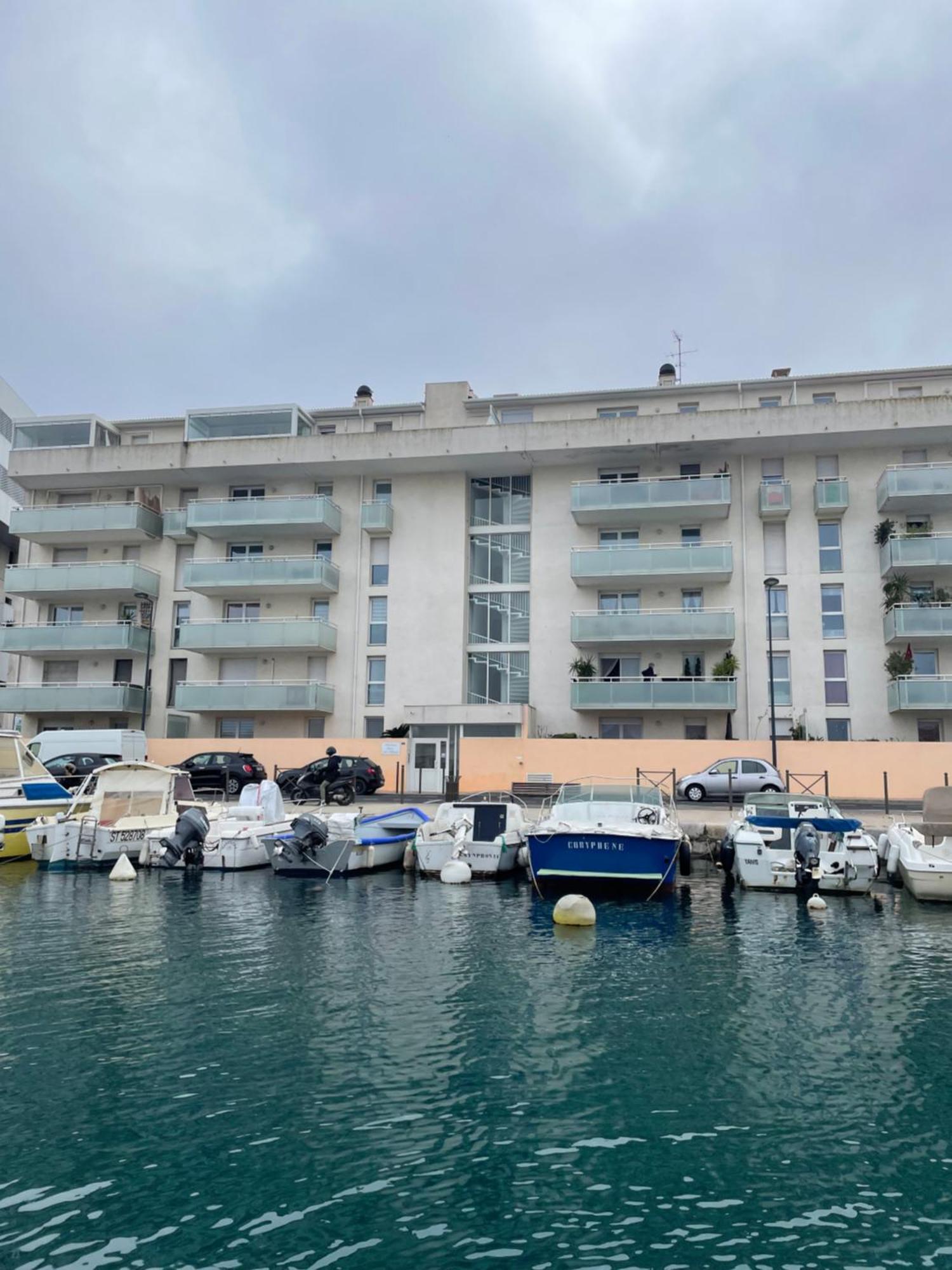 Appartement T2, Climatise, Wifi, Parking Et Piscine Prives Sète Esterno foto